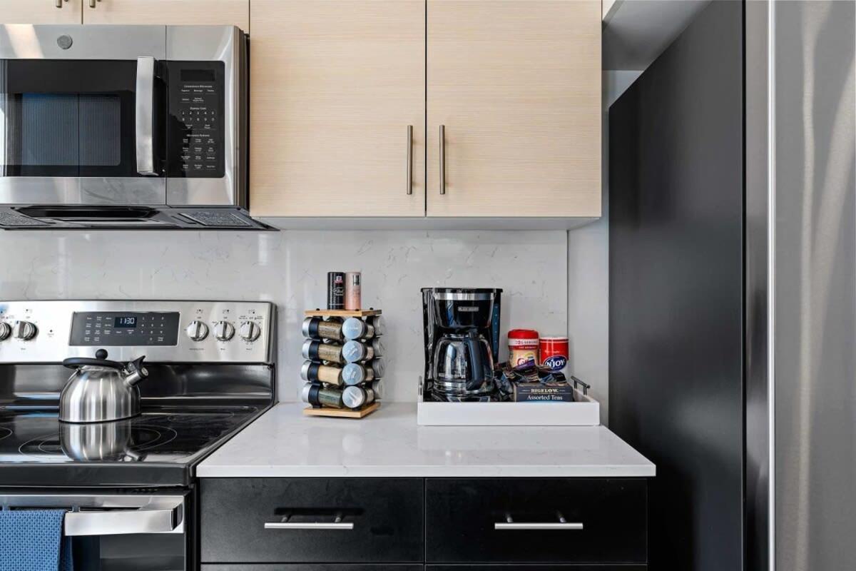 Апартаменти 2Br Luxury Urban Escape Balcony & Fitness Center Солт-Лейк-Сіті Екстер'єр фото